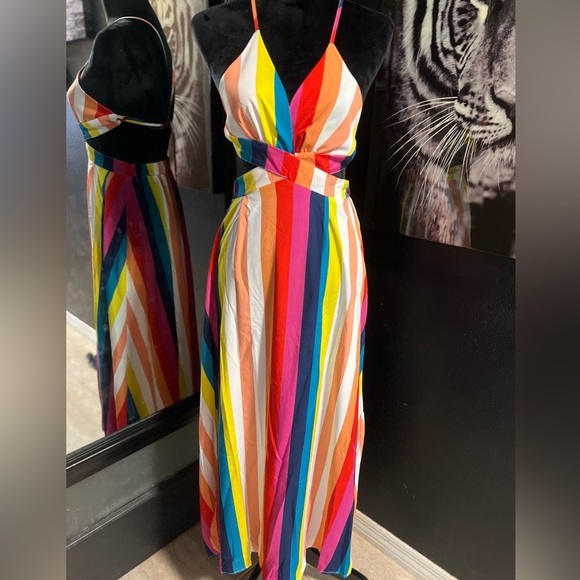 💛💕NWOT Vertical Striped Crisscross Tie Backless Split Thigh Cami Dress SZ S💛 - Picture 9 of 9